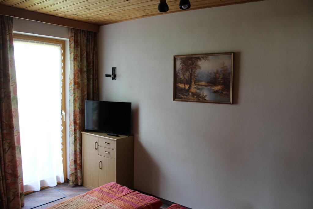 Haus Birgit Hotel Pettneu am Arlberg Ngoại thất bức ảnh